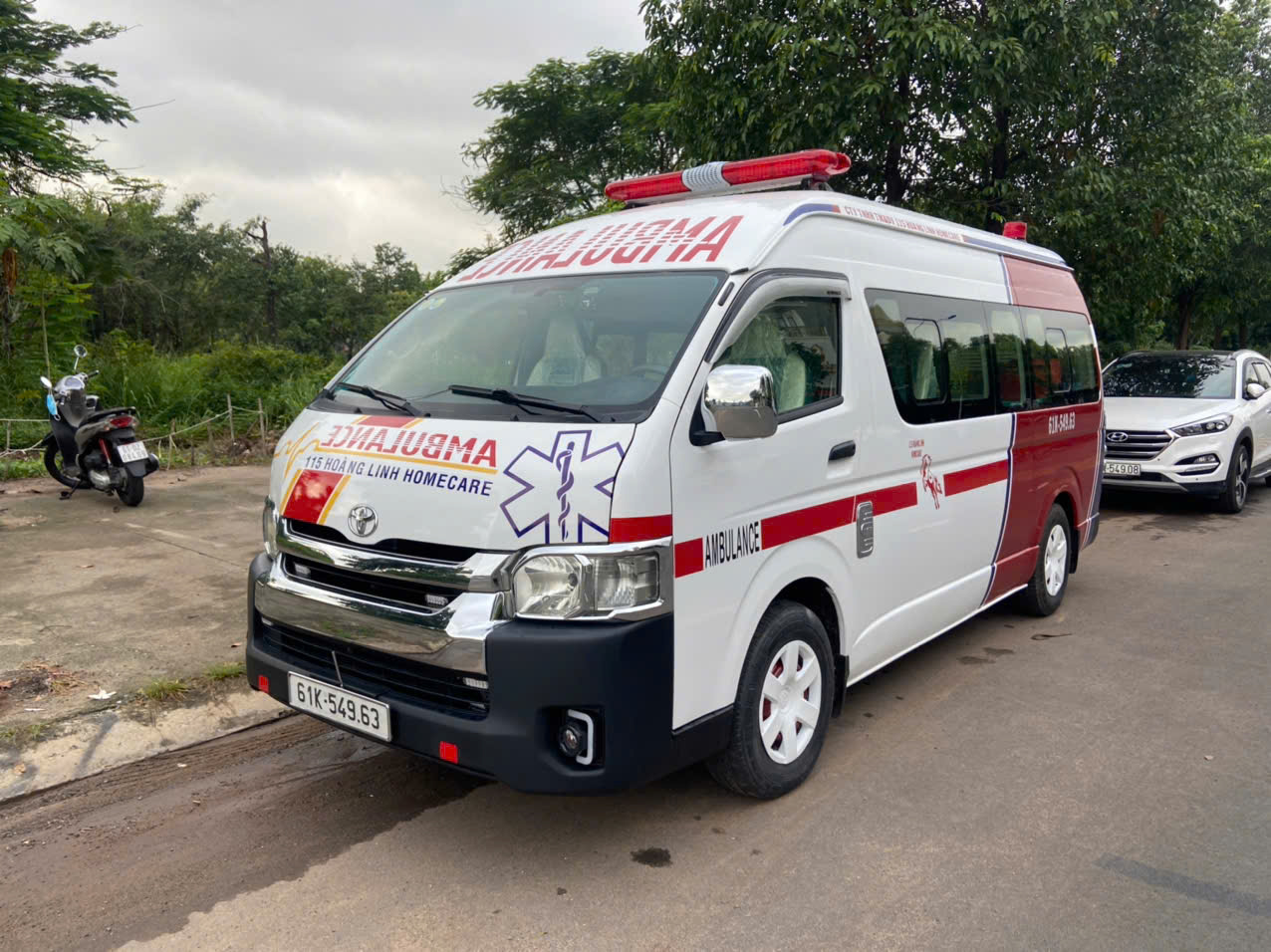 Xe cấp cứu vận chuyển bệnh nhân an toàn